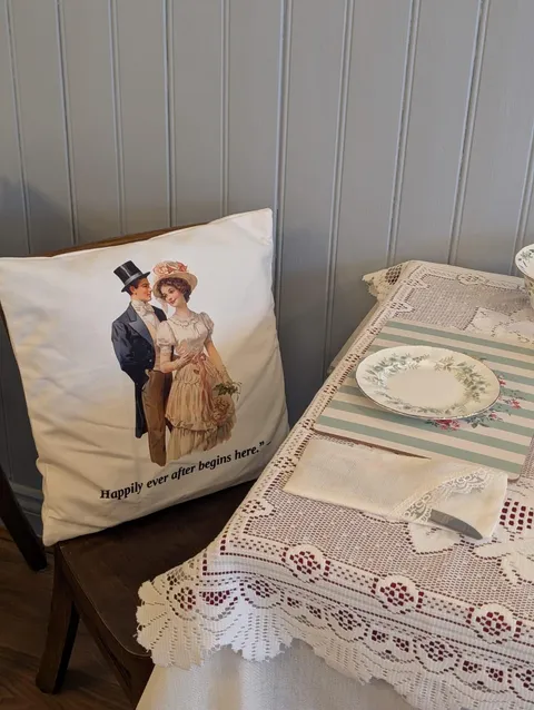 Inside the tearoom, photo 11